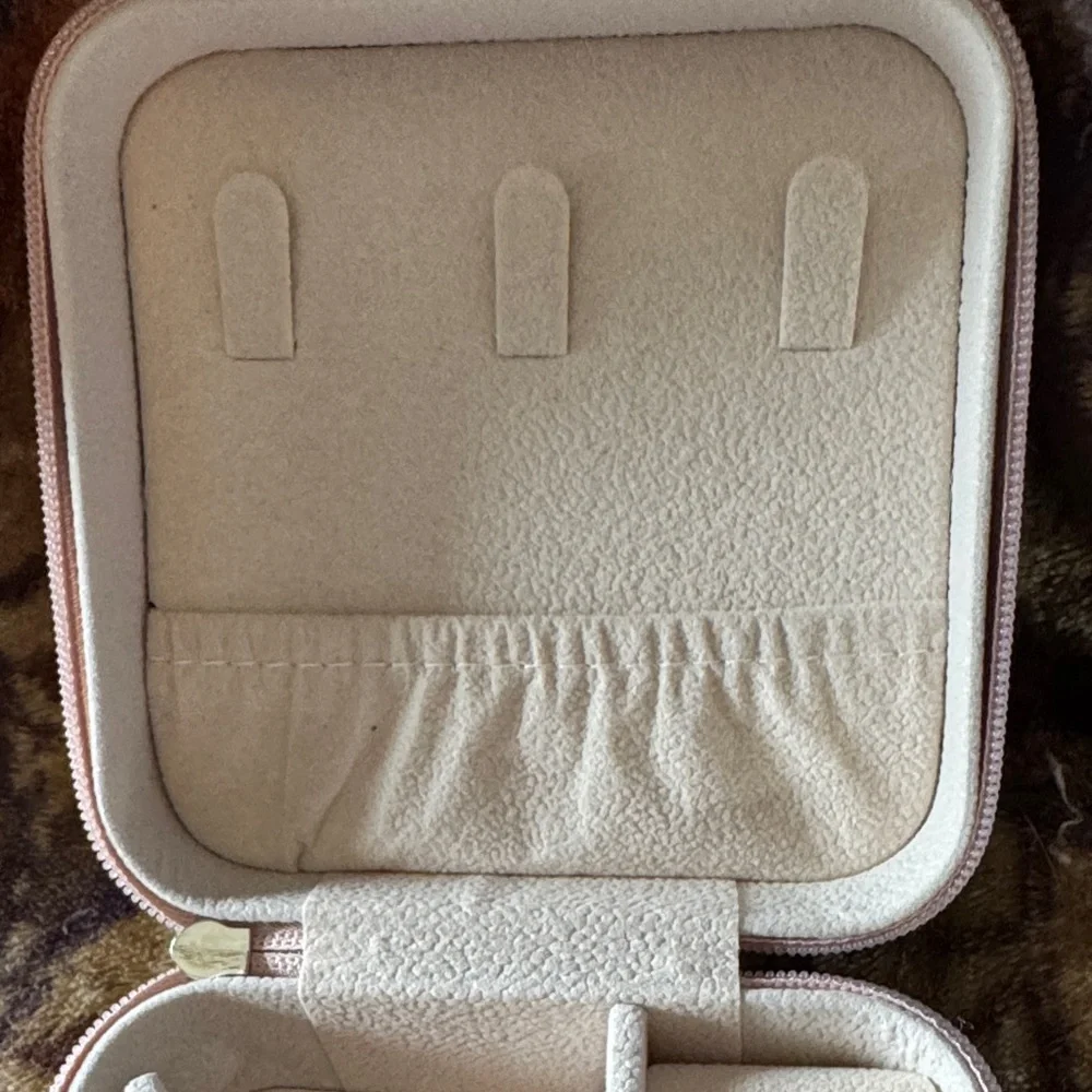 ★ Travel Jewelry Organizer Case Ring Necklace Earring Storage Box